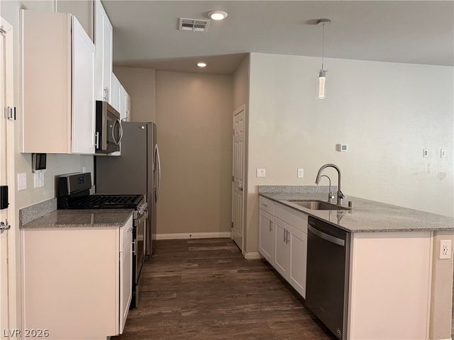 7305 Halo Falls Street, North Las Vegas, NV 89084