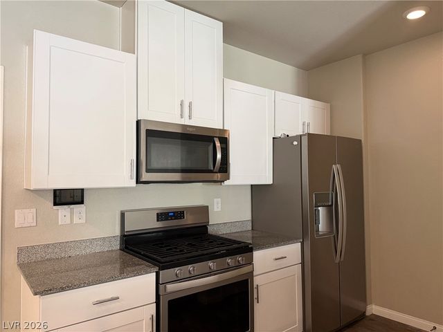7305 Halo Falls Street, North Las Vegas, NV 89084