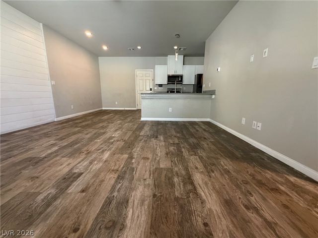 7305 Halo Falls Street, North Las Vegas, NV 89084