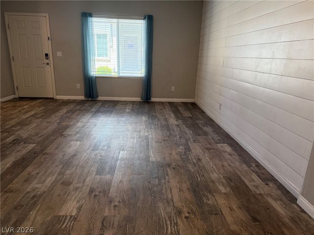 7305 Halo Falls Street, North Las Vegas, NV 89084