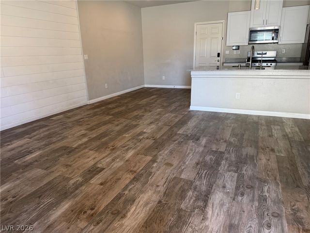 7305 Halo Falls Street, North Las Vegas, NV 89084