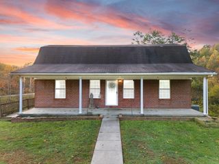 2137 Old State Hwy 11, Beattyville, KY 41311