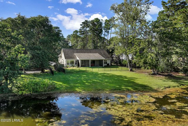 190 Whiteoaks Circle, Bluffton, SC 29910