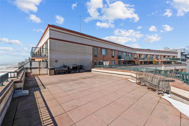 136 Beach 117th Street UPH1 aka 8A, Rockaway Park, NY 11694