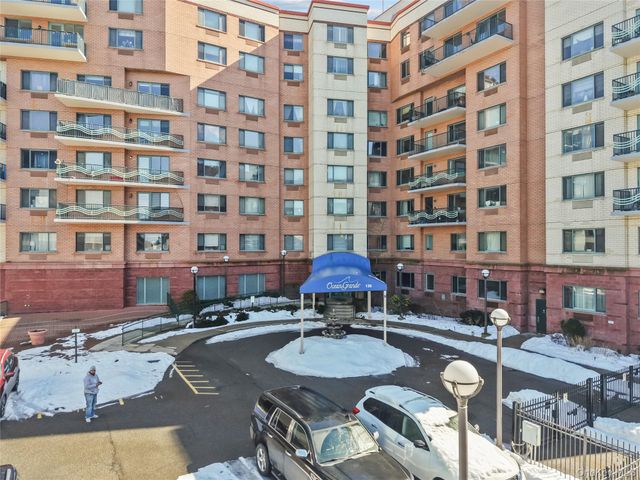 136 Beach 117th Street UPH1 aka 8A, Rockaway Park, NY 11694