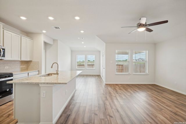 1263 NIKOS HOLW, San Antonio, TX 78245
