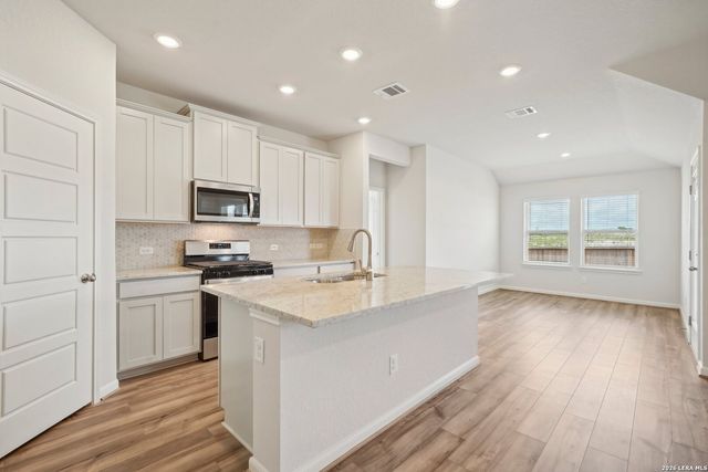 1263 NIKOS HOLW, San Antonio, TX 78245