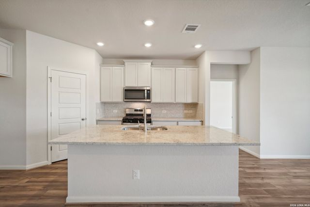 1263 NIKOS HOLW, San Antonio, TX 78245
