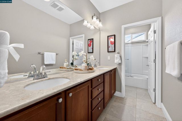 6 Tullach Pl, Hayward, CA 94542