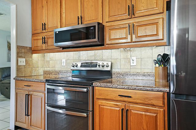 8272 Blue Cypress Drive, Lake Worth, FL 33467