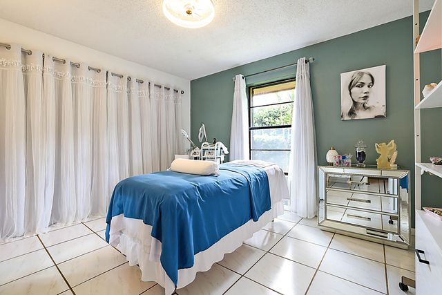 8272 Blue Cypress Drive, Lake Worth, FL 33467