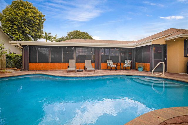 8272 Blue Cypress Drive, Lake Worth, FL 33467