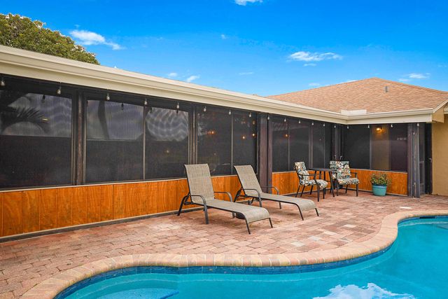 8272 Blue Cypress Drive, Lake Worth, FL 33467