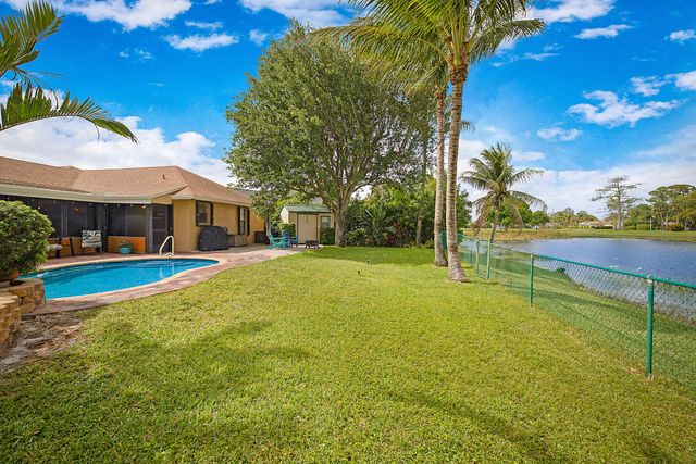 8272 Blue Cypress Drive, Lake Worth, FL 33467