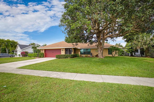8272 Blue Cypress Drive, Lake Worth, FL 33467
