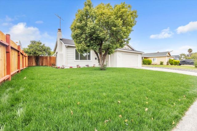 7656 Lytle St, Sacramento, CA 95832