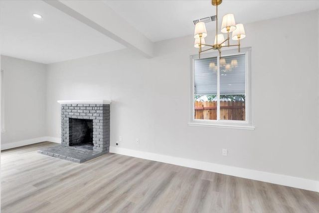7656 Lytle St, Sacramento, CA 95832