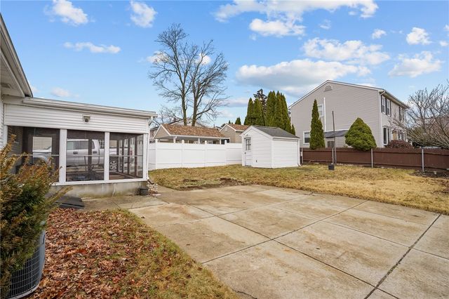 14 Maxfield Avenue, East Providence, RI 02914