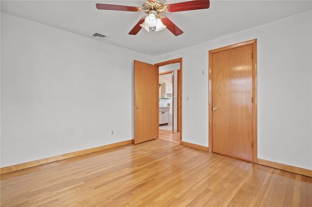 14 Maxfield Avenue, East Providence, RI 02914