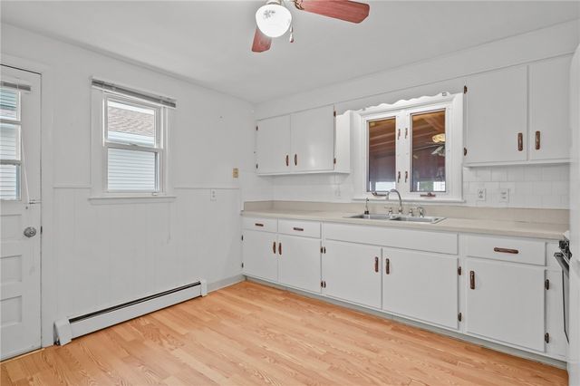 14 Maxfield Avenue, East Providence, RI 02914