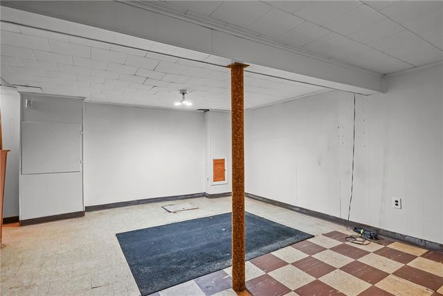 14 Maxfield Avenue, East Providence, RI 02914