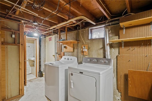 14 Maxfield Avenue, East Providence, RI 02914