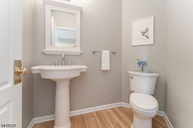 11 Messenger Ln, Raritan Twp., NJ 08551