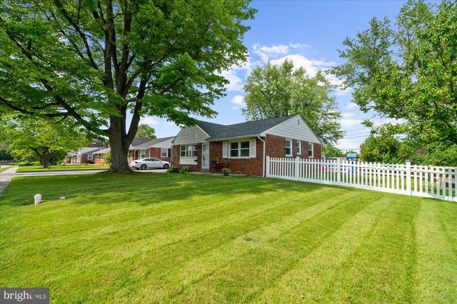 103 LAWNTON RD, Norristown, PA 19401