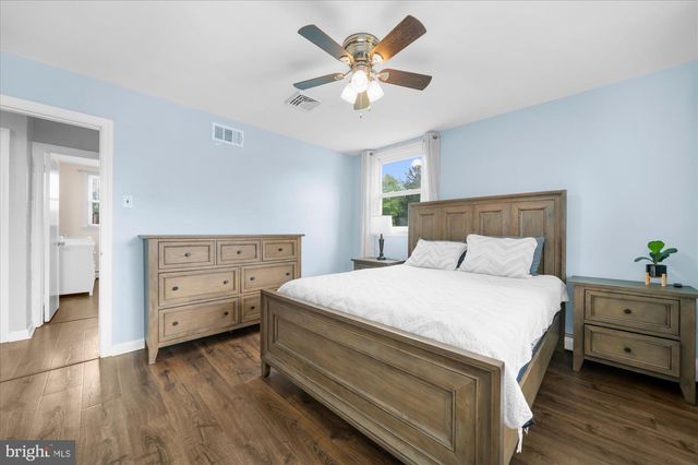 103 LAWNTON RD, Norristown, PA 19401