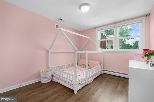 103 LAWNTON RD, Norristown, PA 19401