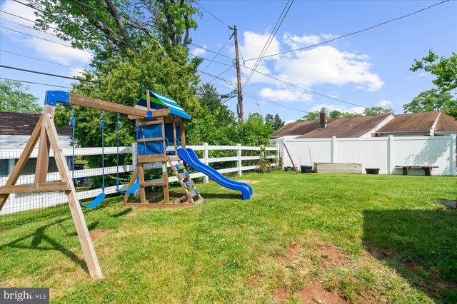 103 LAWNTON RD, Norristown, PA 19401