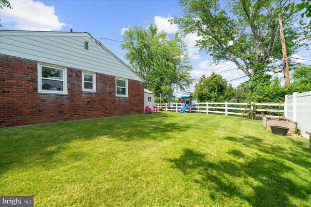 103 LAWNTON RD, Norristown, PA 19401
