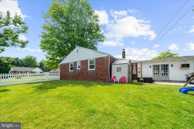 103 LAWNTON RD, Norristown, PA 19401