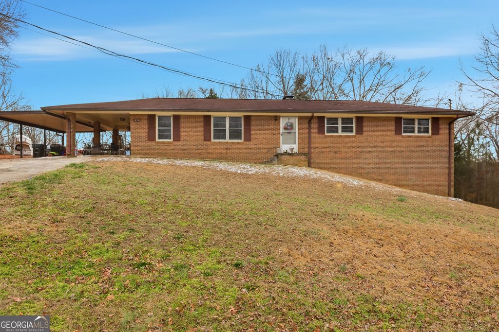 820 Collier Road, Toccoa, GA 30577