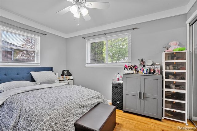 25015 Chernick Street, Taylor, MI 48180