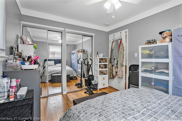 25015 Chernick Street, Taylor, MI 48180