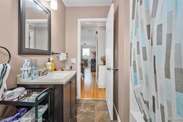 25015 Chernick Street, Taylor, MI 48180