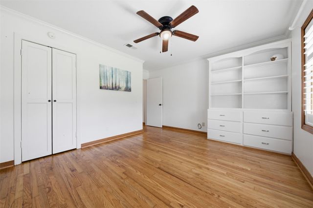 410 Kyle Street, Sugar Land, TX 77478