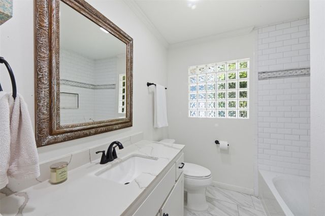 410 Kyle Street, Sugar Land, TX 77478