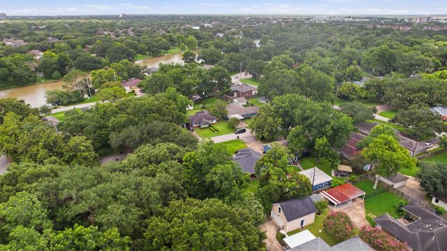 410 Kyle Street, Sugar Land, TX 77478