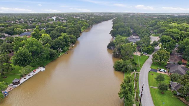 410 Kyle Street, Sugar Land, TX 77478