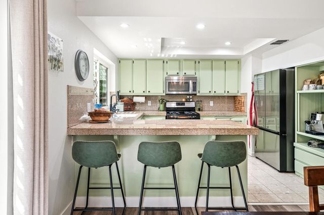 40731 Biscayne Drive, Palm Desert, CA 92211