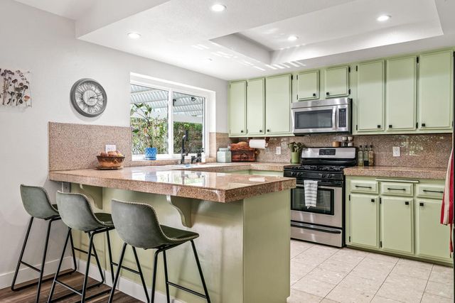 40731 Biscayne Drive, Palm Desert, CA 92211