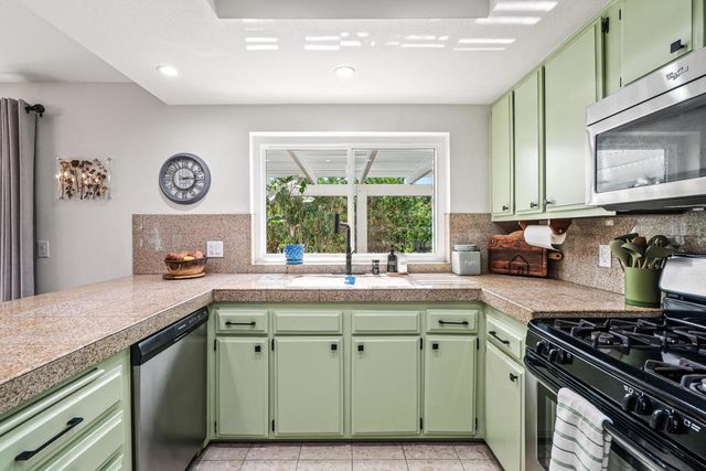 40731 Biscayne Drive, Palm Desert, CA 92211