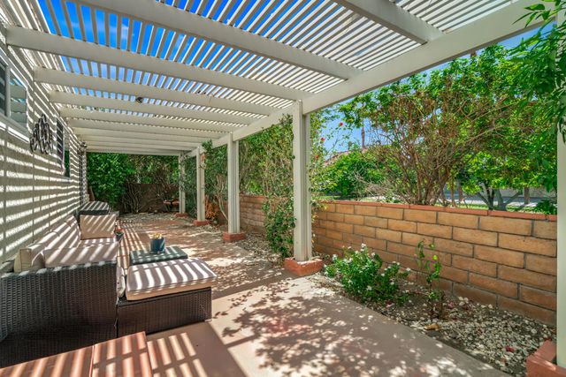40731 Biscayne Drive, Palm Desert, CA 92211