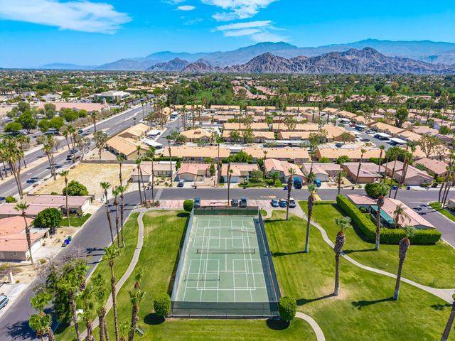 40731 Biscayne Drive, Palm Desert, CA 92211