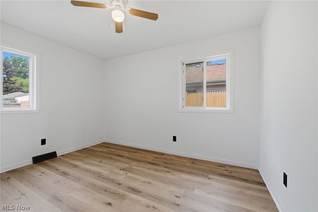 715 S Logan Street, Elyria, OH 44035