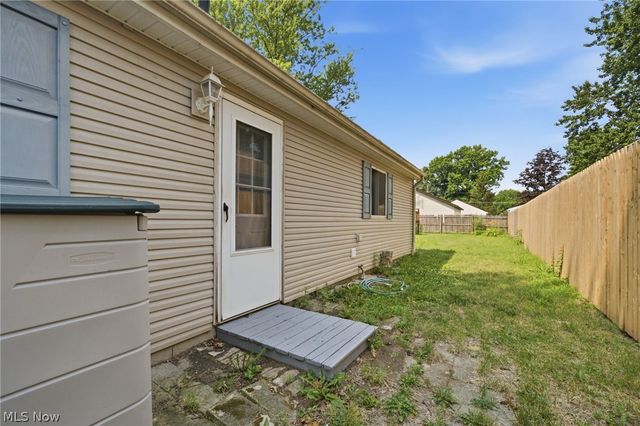 715 S Logan Street, Elyria, OH 44035