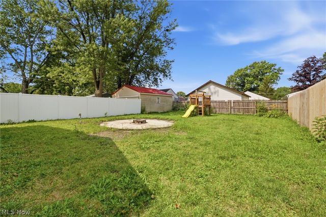 715 S Logan Street, Elyria, OH 44035