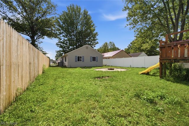715 S Logan Street, Elyria, OH 44035